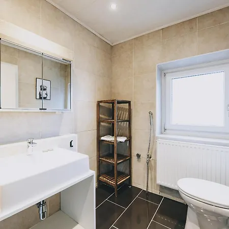 アパート Areit By We Rent